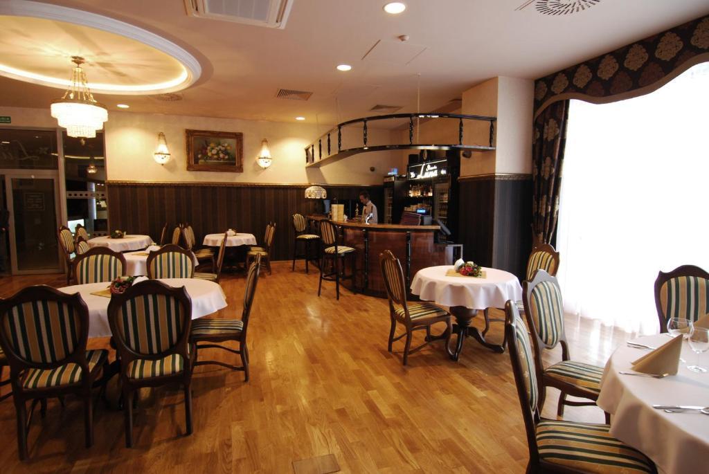 马克1号酒店 布热斯科 外观 照片